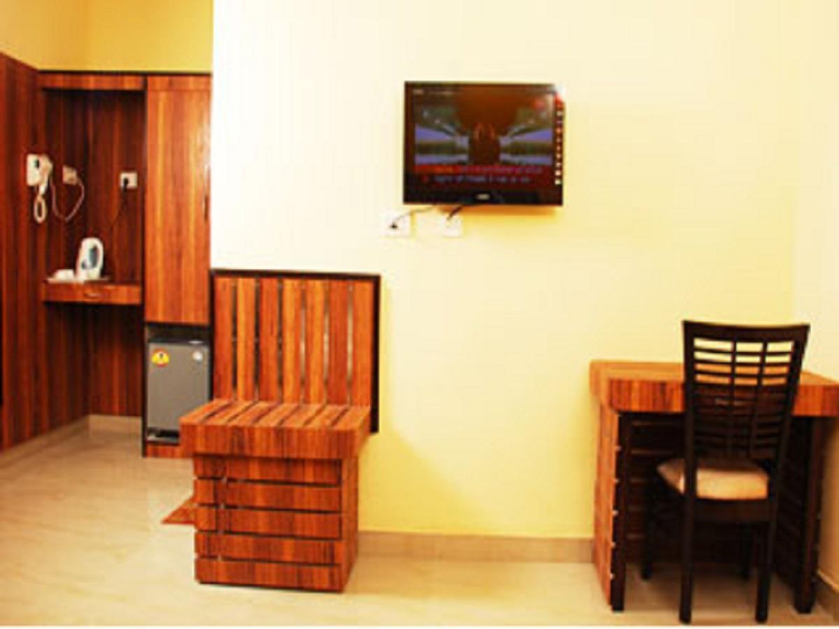 Didi Hotel Lucknow Bagian luar foto