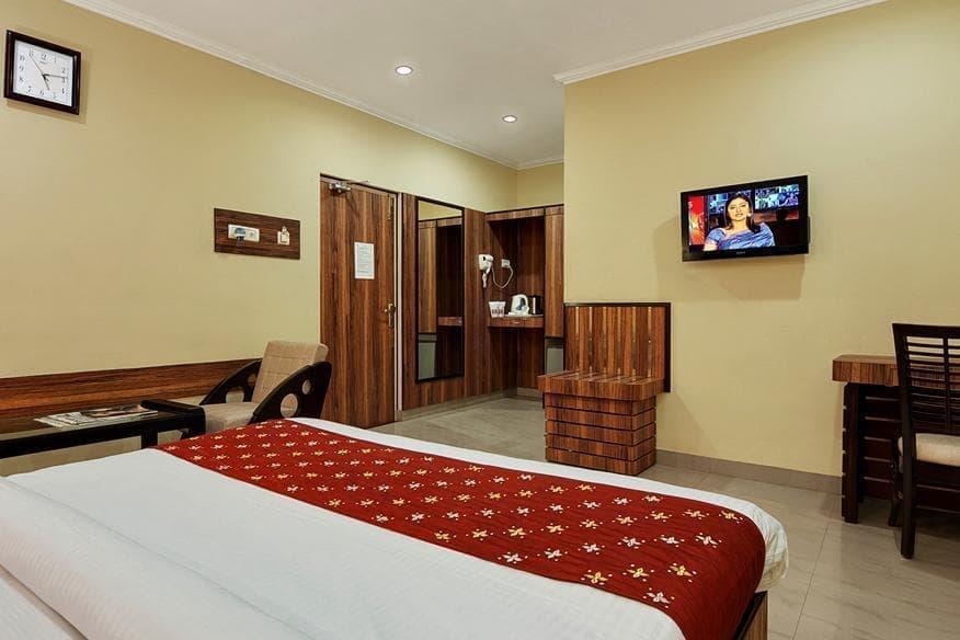 Didi Hotel Lucknow Bagian luar foto