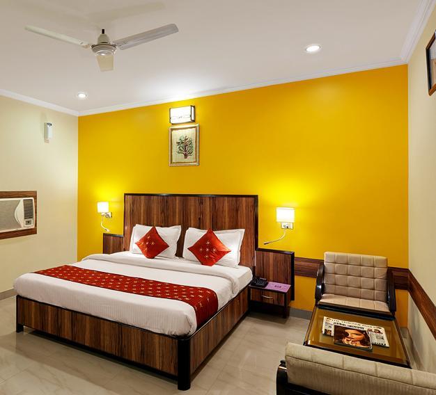 Didi Hotel Lucknow Bagian luar foto
